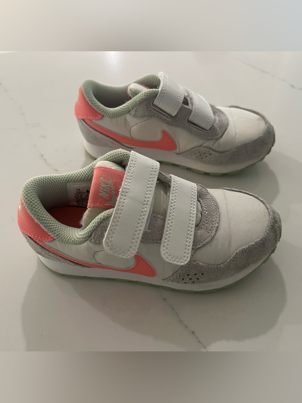 Nike Md valiant green and pink 11C
